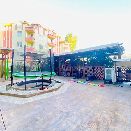 Bratanov Tarantula Studio דירה סאני ביץ'